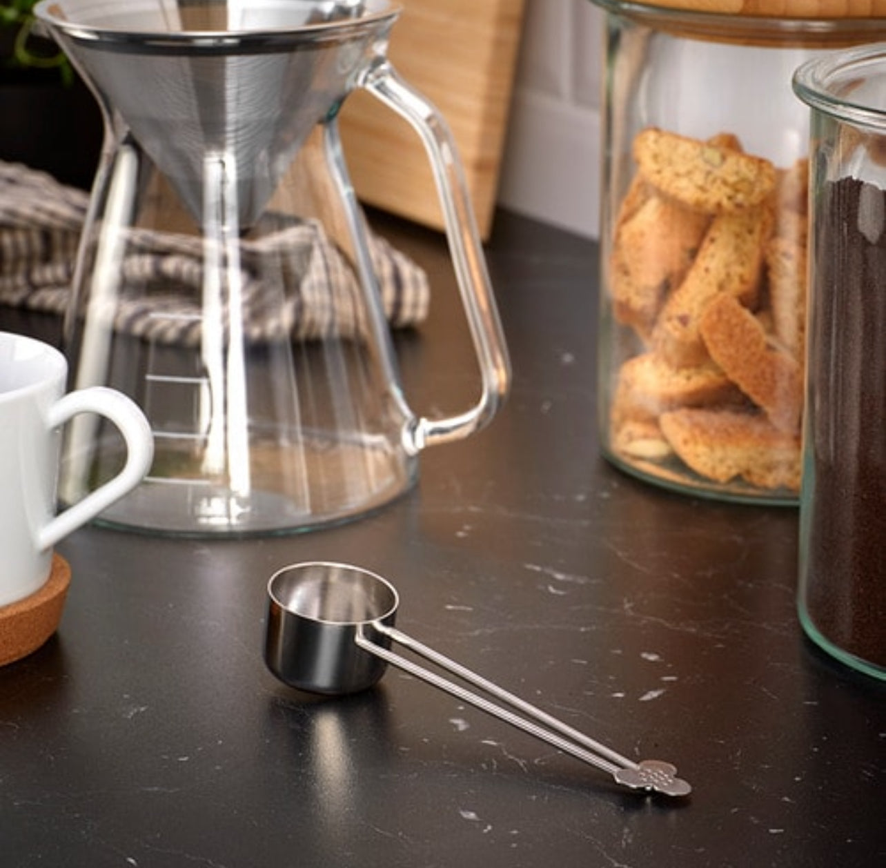 Coffee measuring scoop